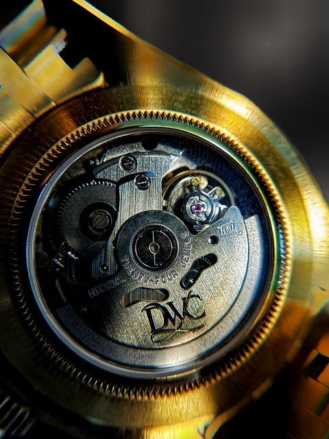 39mm Gold Open Heart